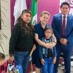 GOBIERNO DE LA PAZ ENTREGA APOYO A MENOR